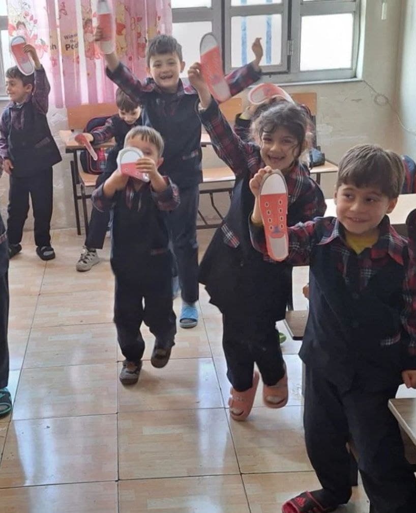 دبستان و پیش دبستان غیردولتی زمرد نور